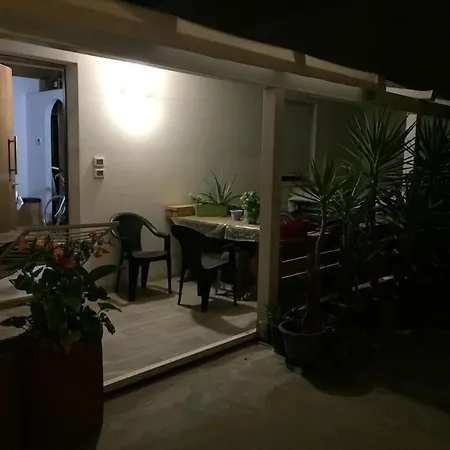 Bilocale In Pieno Centro A 2 Min Dalla Spiaggia Apartment
